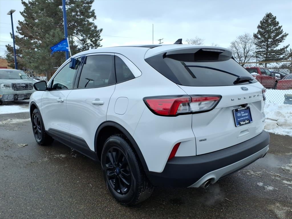 2020 Ford Escape SE
