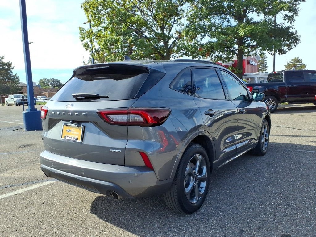 2023 Ford Escape ST-Line
