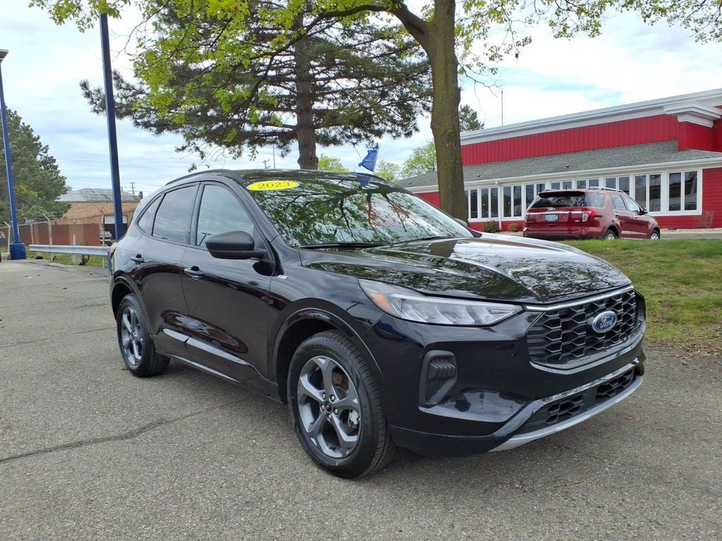 2023 Ford Escape ST-Line