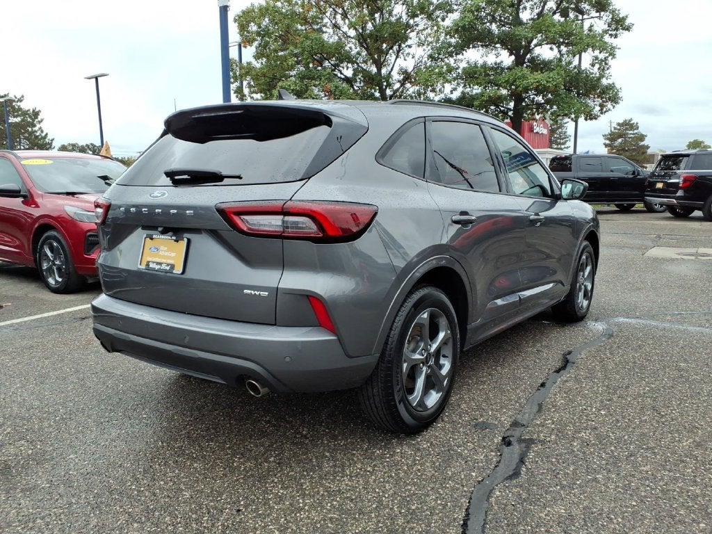 2024 Ford Escape ST-Line