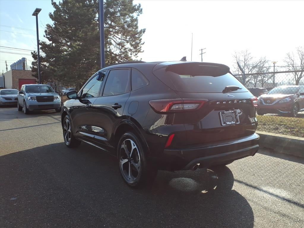 2023 Ford Escape ST-Line Select