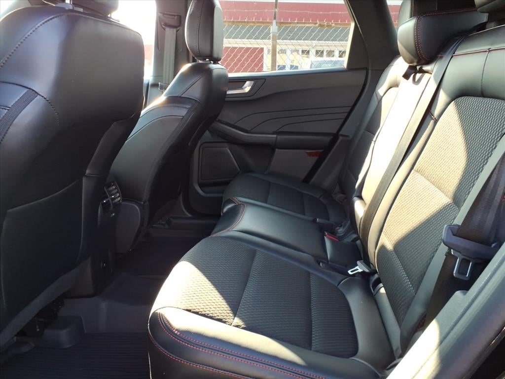 2025 Ford Escape Hybrid ST-Line Select