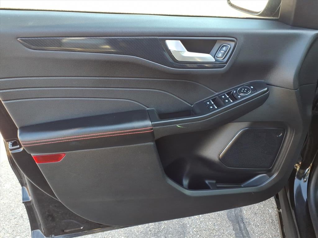 2025 Ford Escape Hybrid ST-Line Select