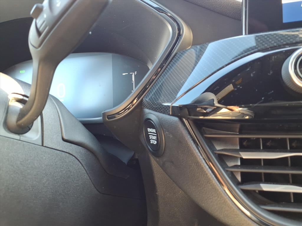 2025 Ford Escape Hybrid ST-Line Select