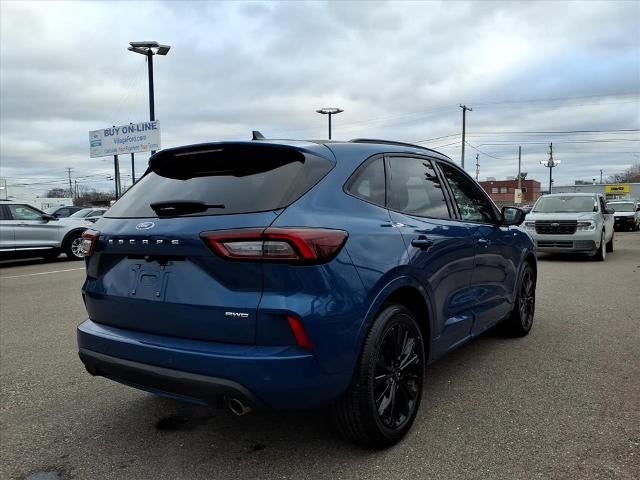 2023 Ford Escape ST-Line Elite