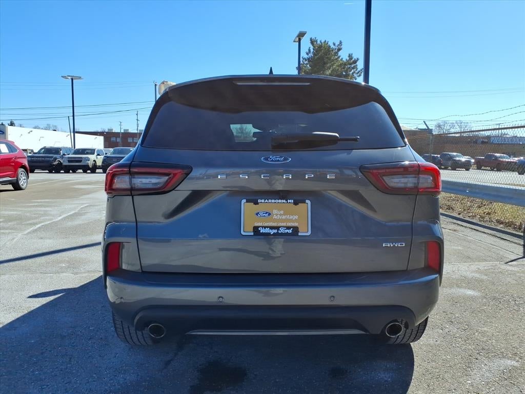 2023 Ford Escape ST-Line Elite