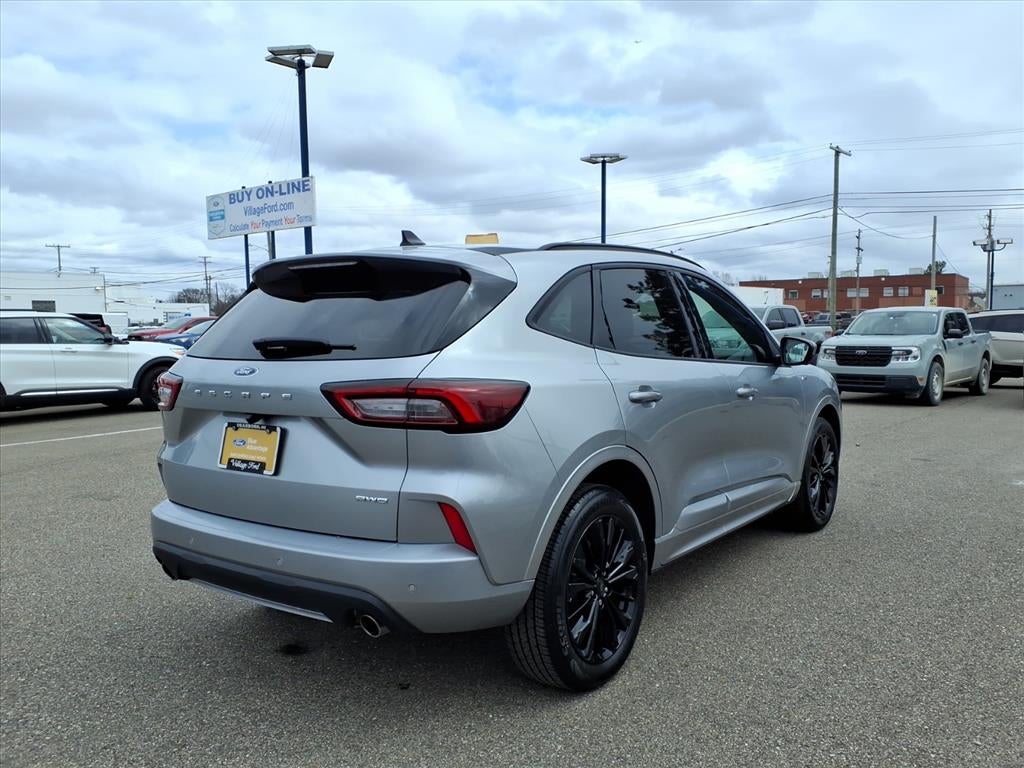 2023 Ford Escape ST-Line Elite