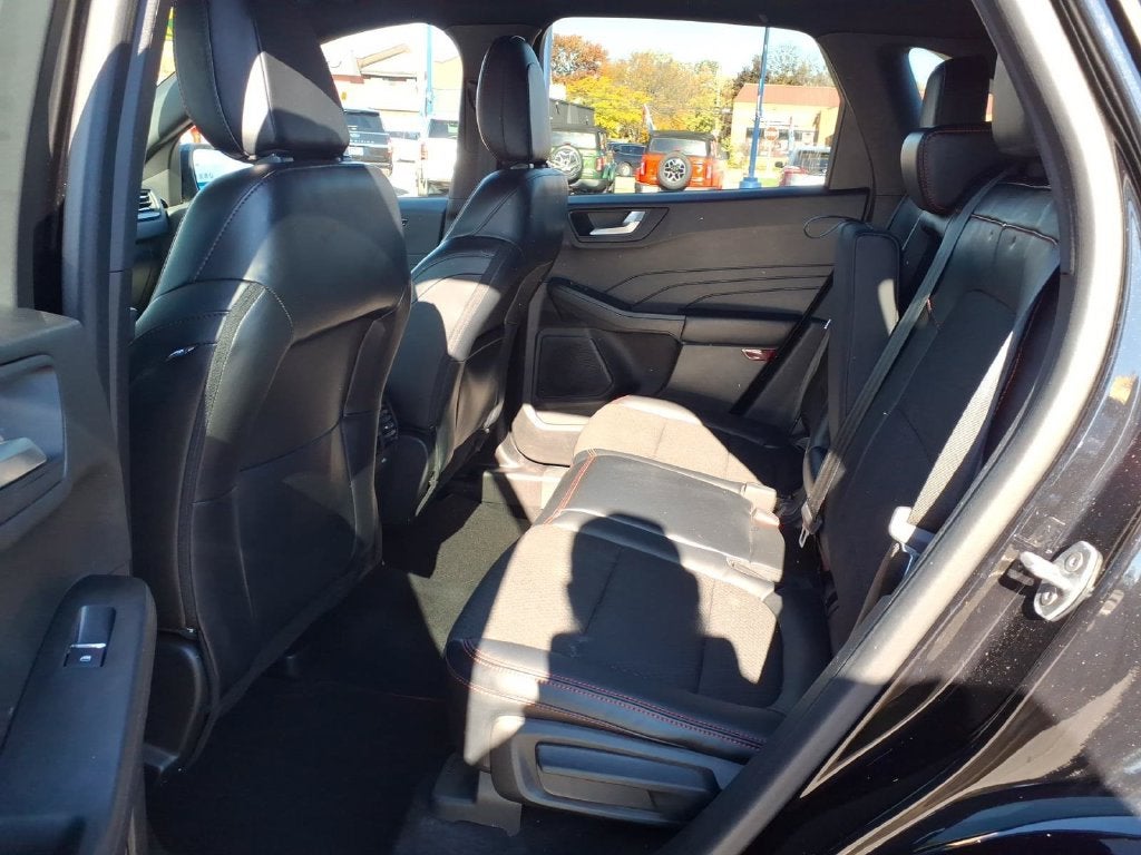 2023 Ford Escape ST-Line Elite
