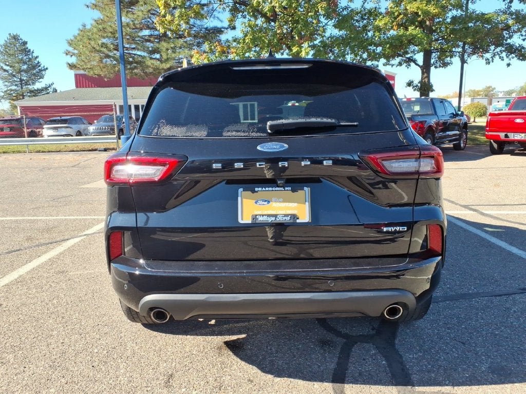 2023 Ford Escape ST-Line Elite