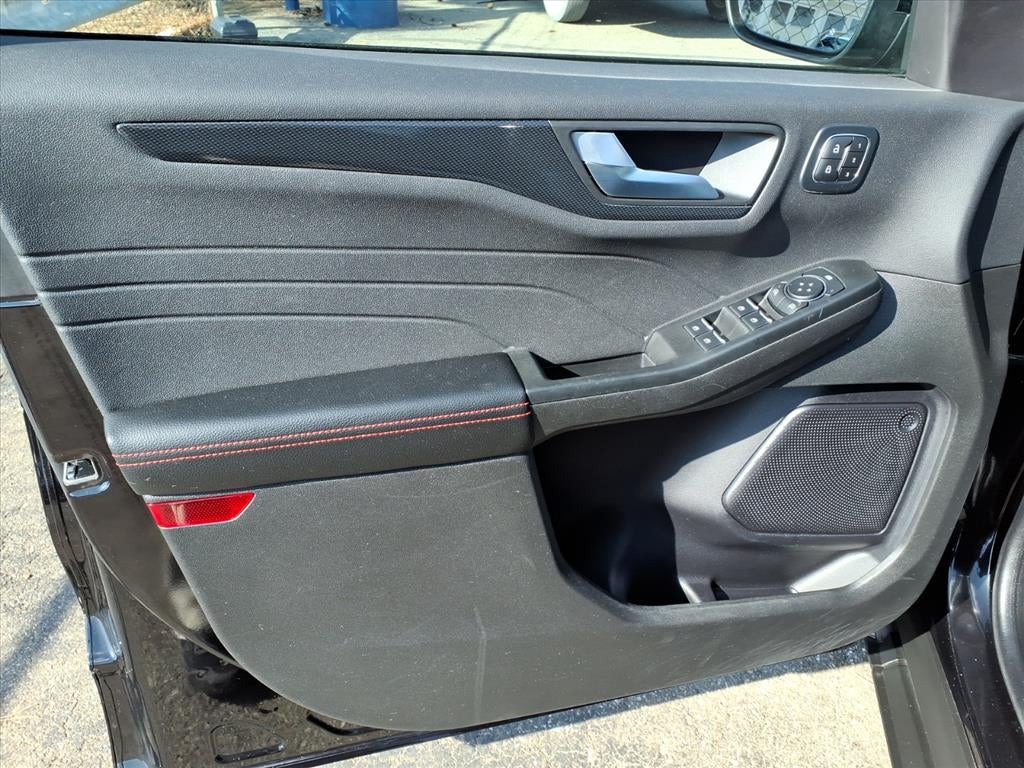 2023 Ford Escape ST-Line Elite