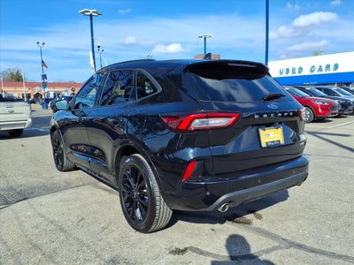 2023 Ford Escape ST-Line Elite