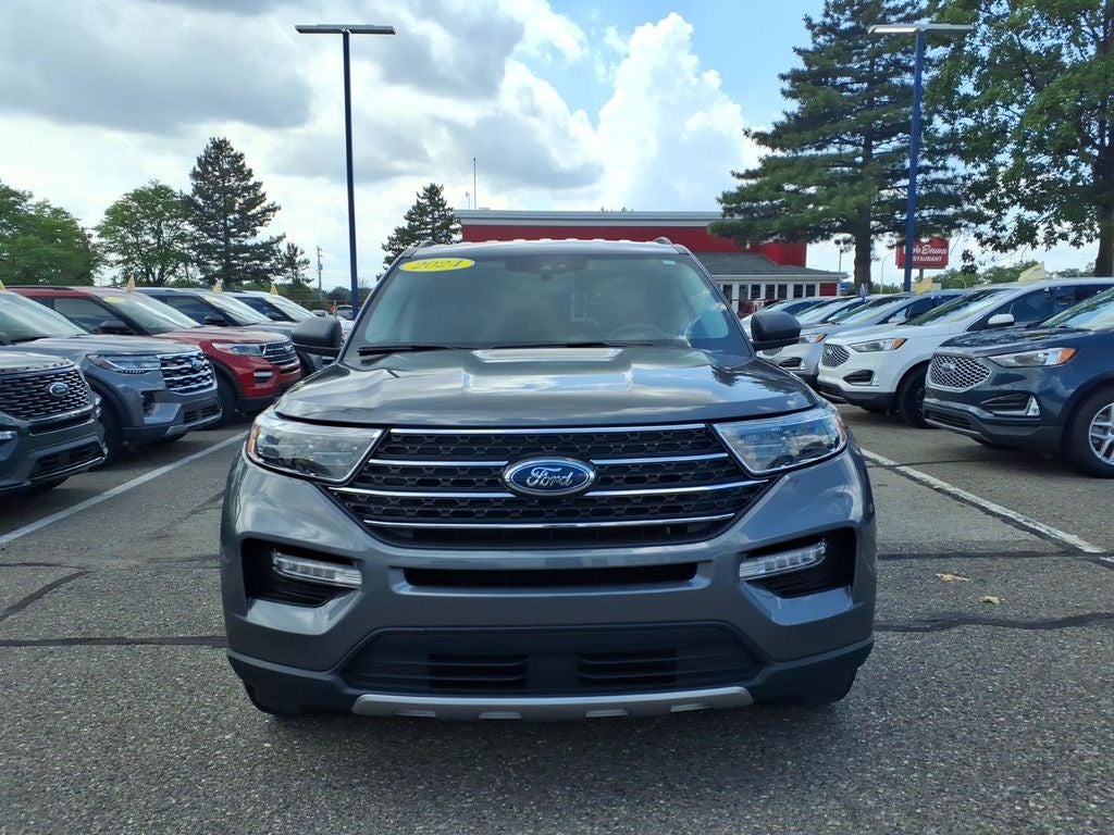 2024 Ford Explorer XLT