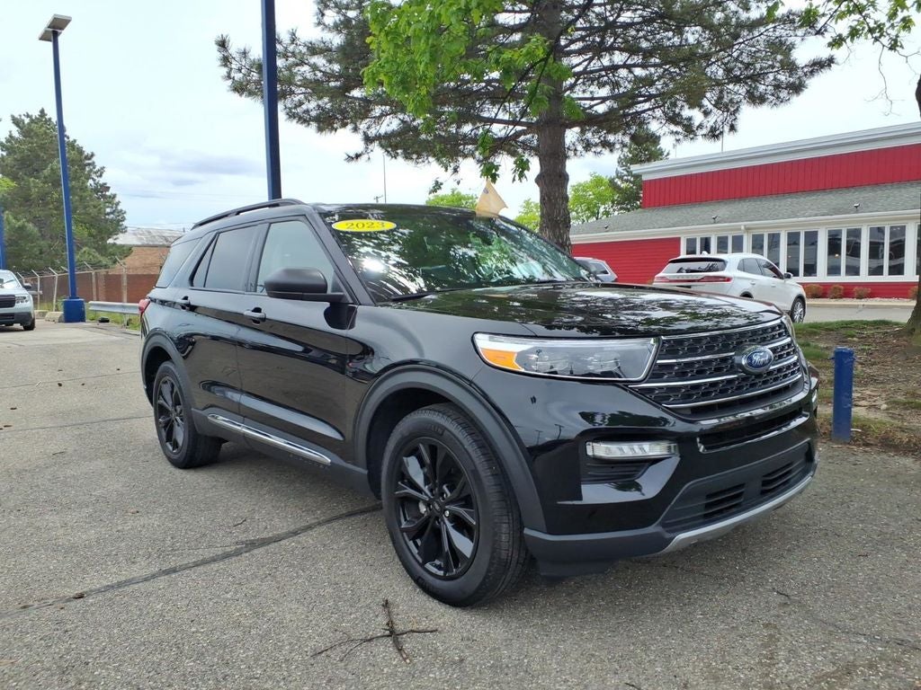 2023 Ford Explorer XLT
