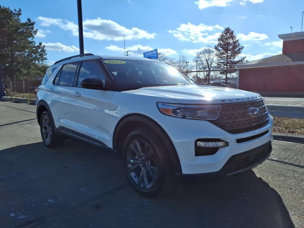 2023 Ford Explorer XLT