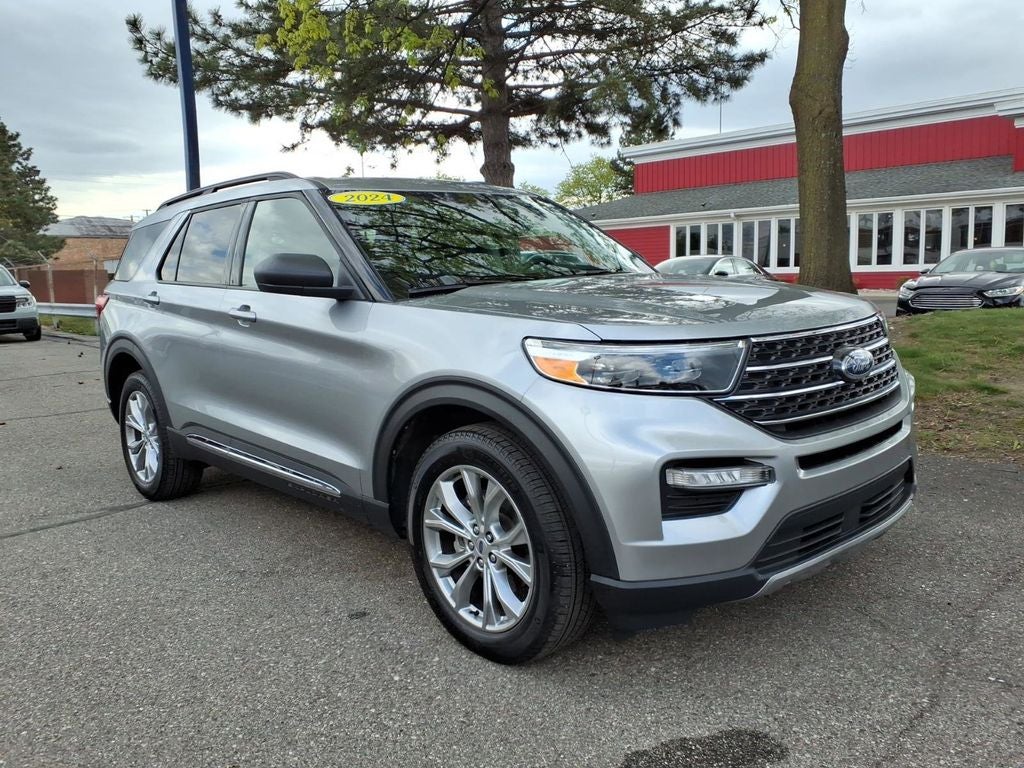 2024 Ford Explorer XLT