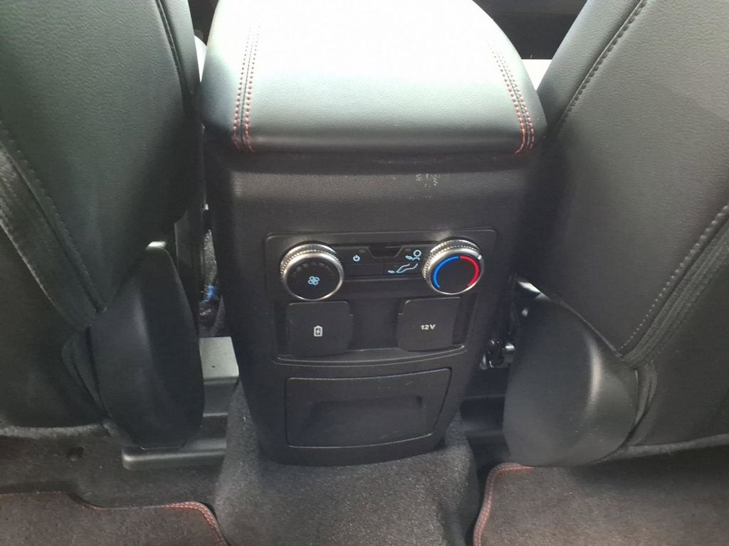 2024 Ford Explorer ST-Line