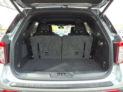 2024 Ford Explorer ST-Line