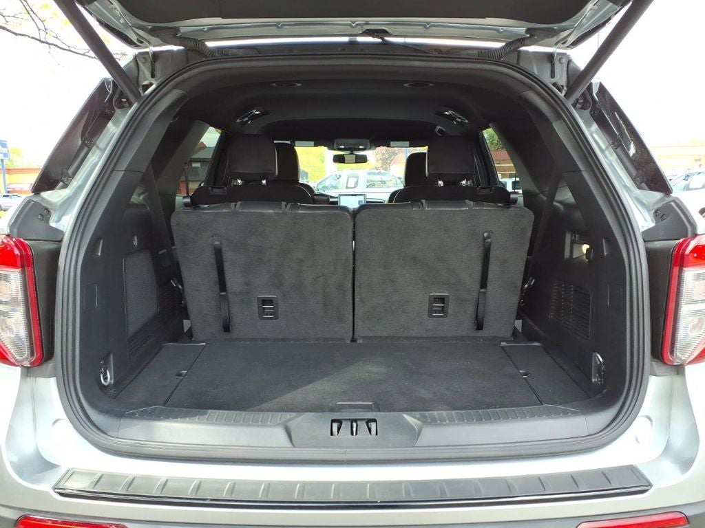 2024 Ford Explorer ST-Line