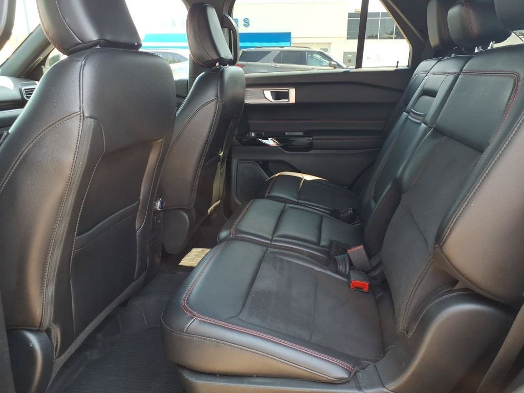 2024 Ford Explorer ST-Line