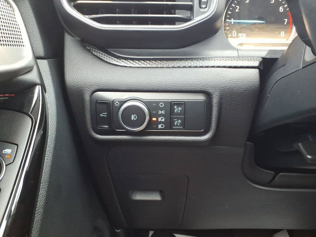 2024 Ford Explorer ST-Line