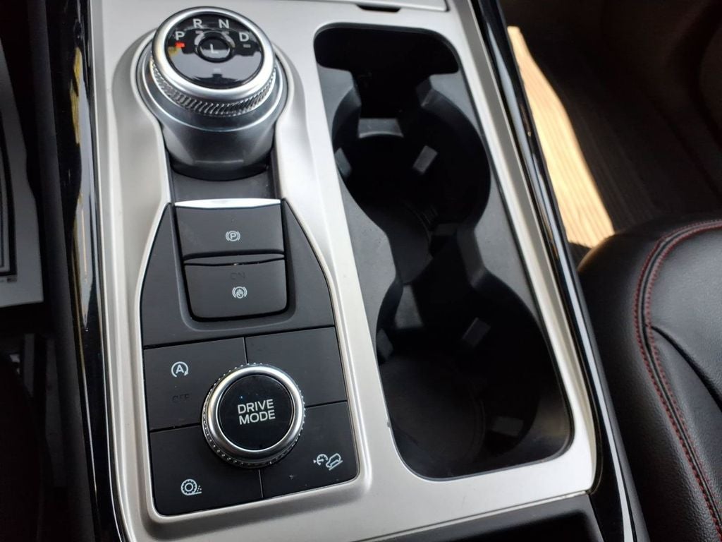 2024 Ford Explorer ST-Line