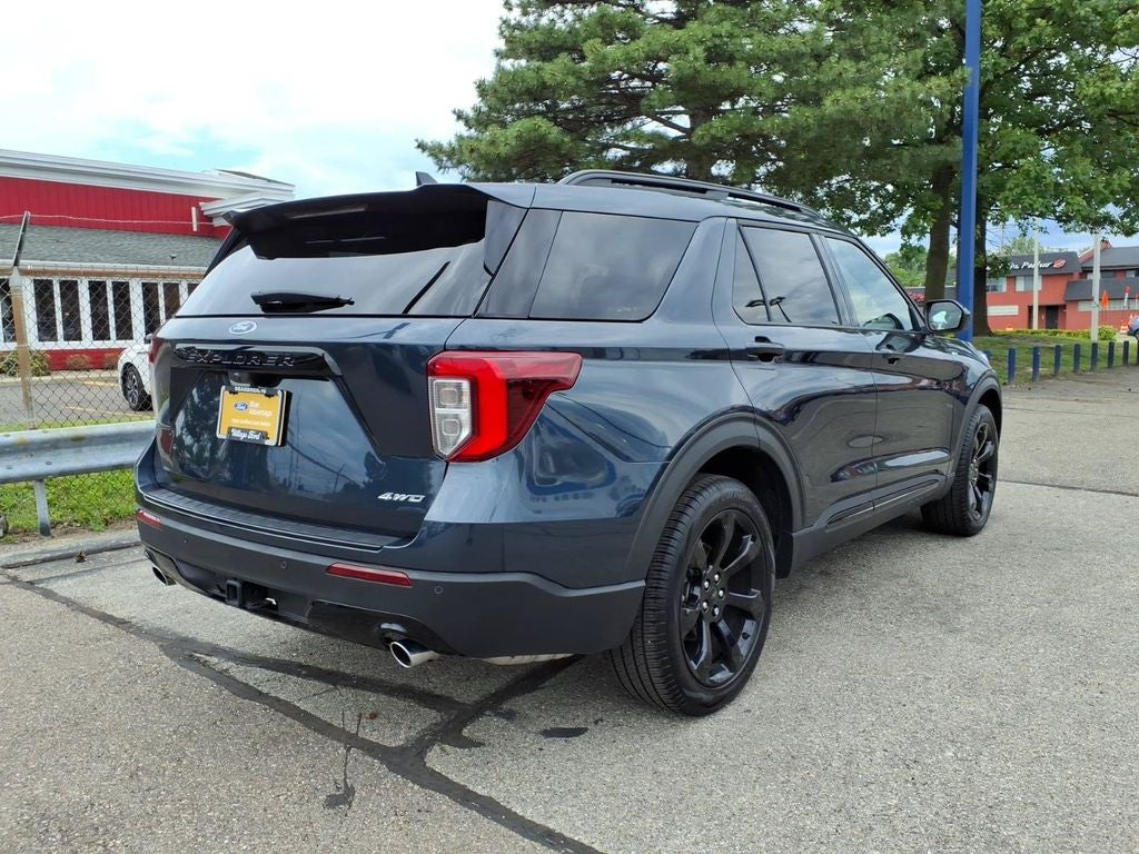 2024 Ford Explorer ST-Line