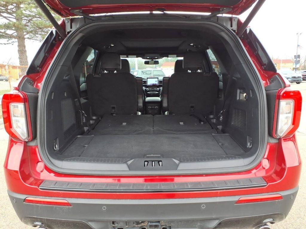 2024 Ford Explorer ST-Line