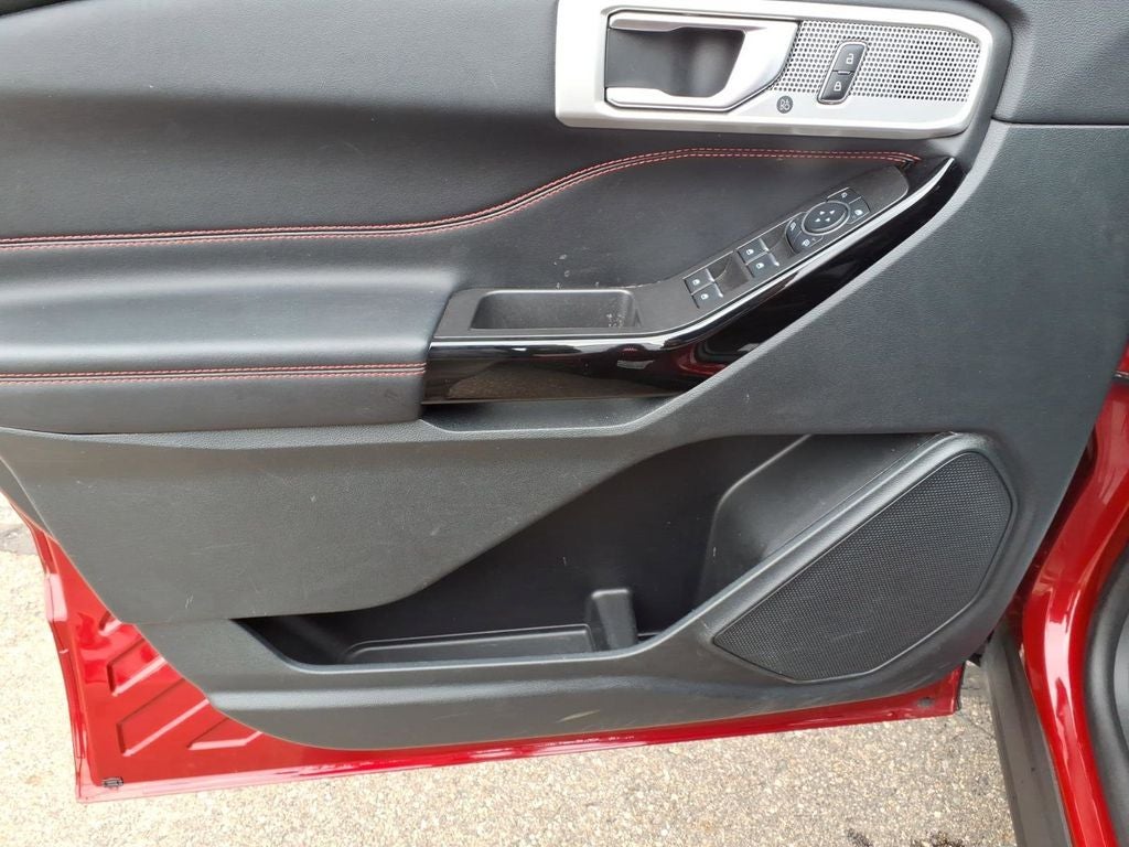 2024 Ford Explorer ST-Line