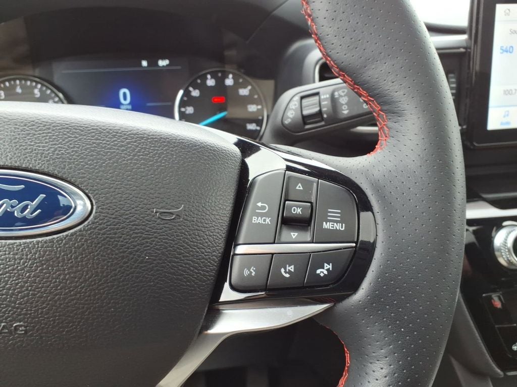 2024 Ford Explorer ST-Line