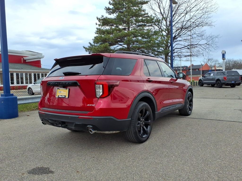 2024 Ford Explorer ST-Line