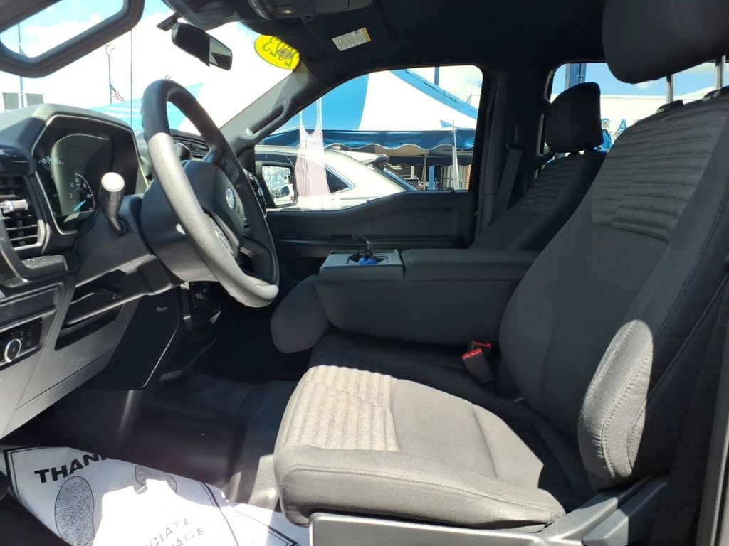 2023 Ford F-150 Base