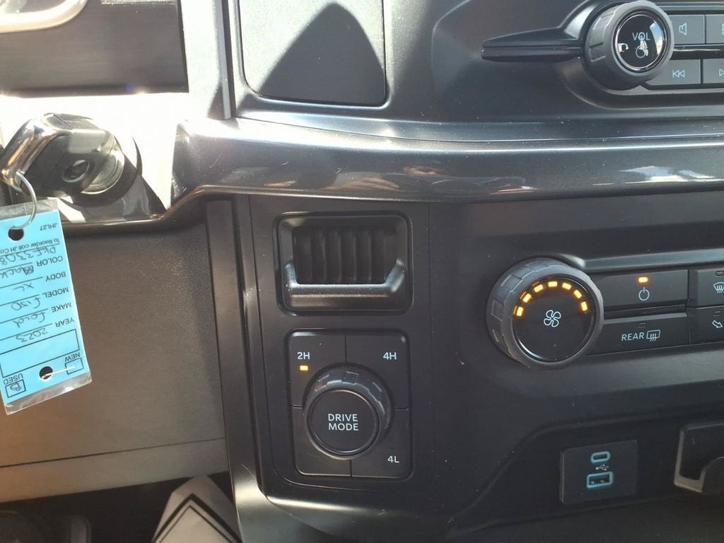 2023 Ford F-150 Base