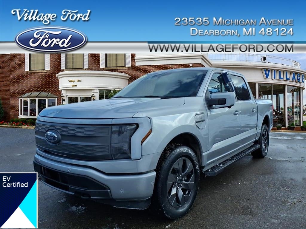 2023 Ford F-150 Lightning Lariat