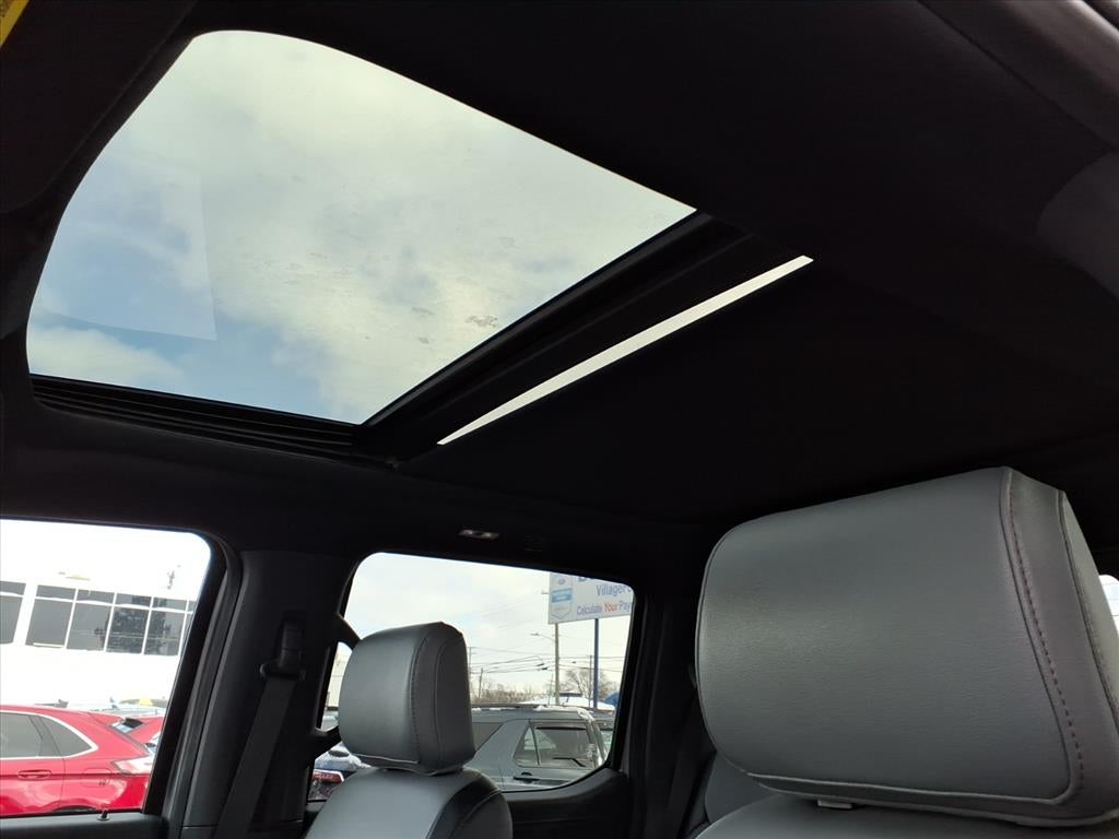 2023 Ford F-150 Lightning Lariat