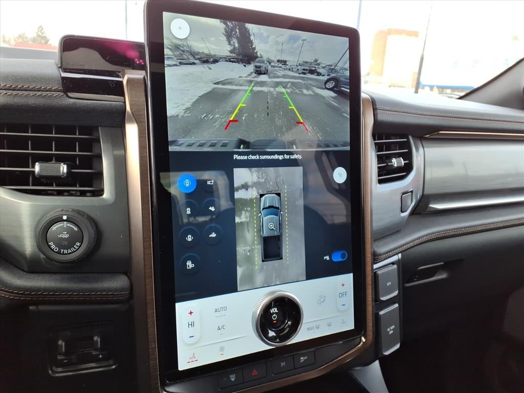 2023 Ford F-150 Lightning Lariat