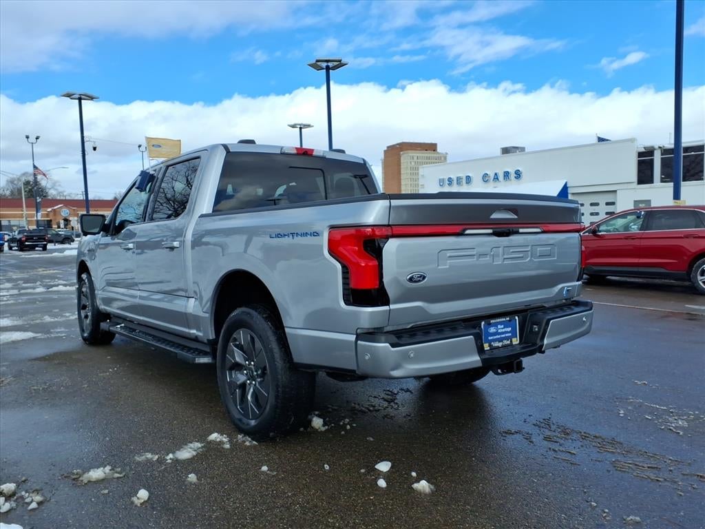2023 Ford F-150 Lightning Lariat