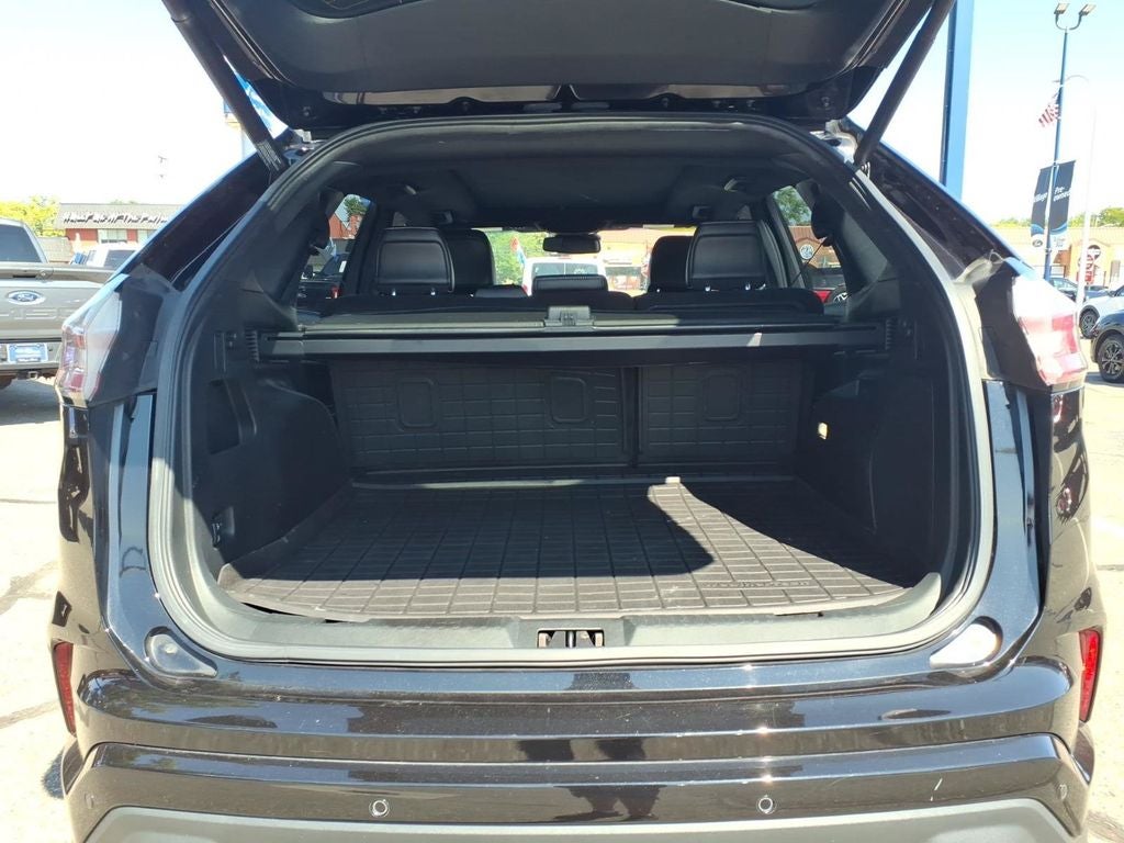 2021 Ford Edge ST