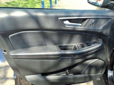2023 Ford Edge SE