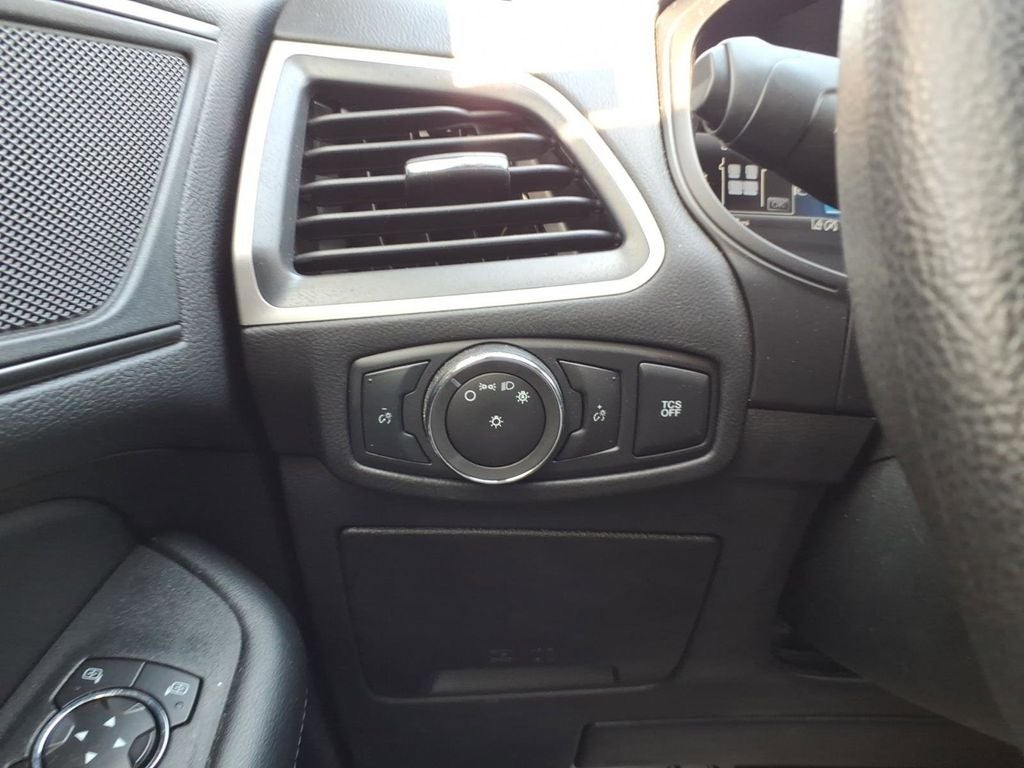 2023 Ford Edge SE