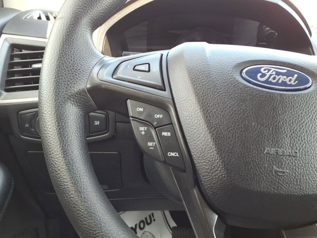 2023 Ford Edge SE