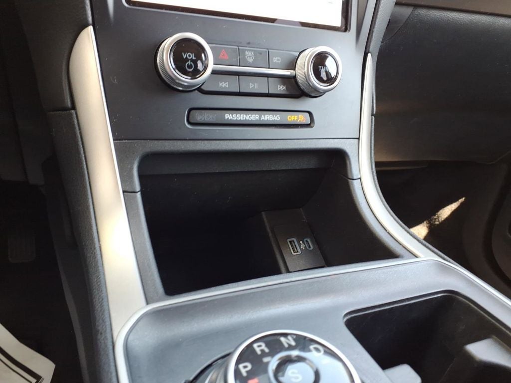 2023 Ford Edge SE