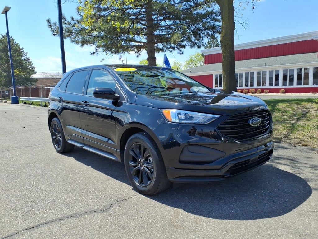 2023 Ford Edge SE
