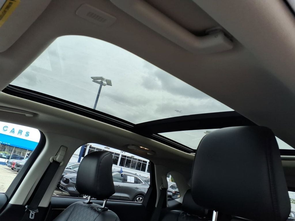 2023 Ford Edge Titanium