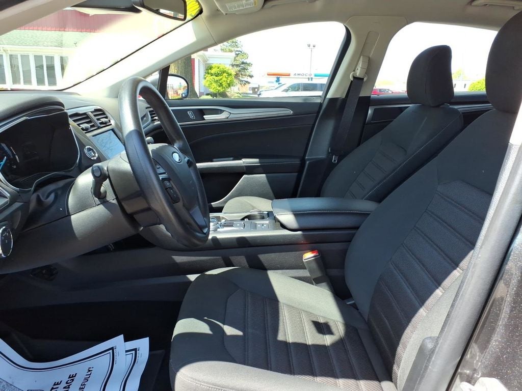 2020 Ford Fusion SE