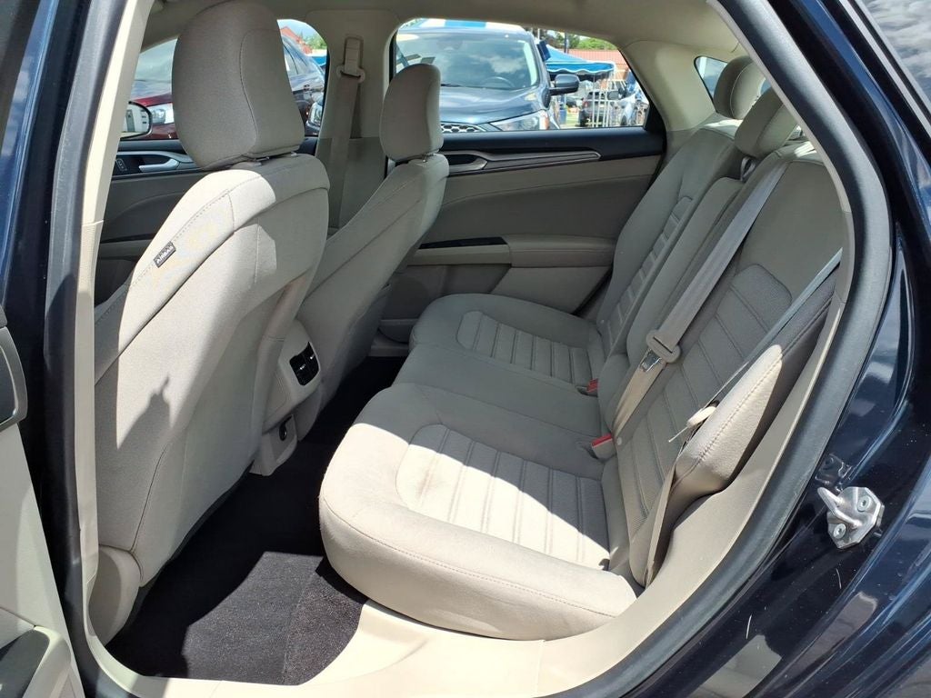 2020 Ford Fusion SE