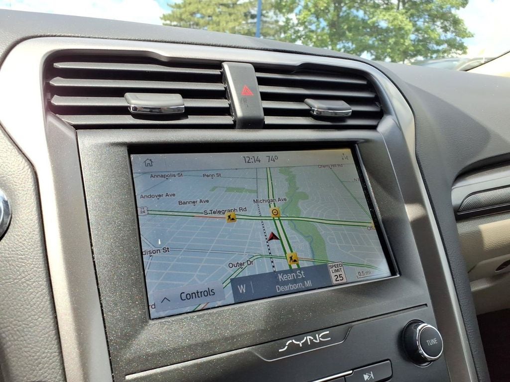 2020 Ford Fusion SE
